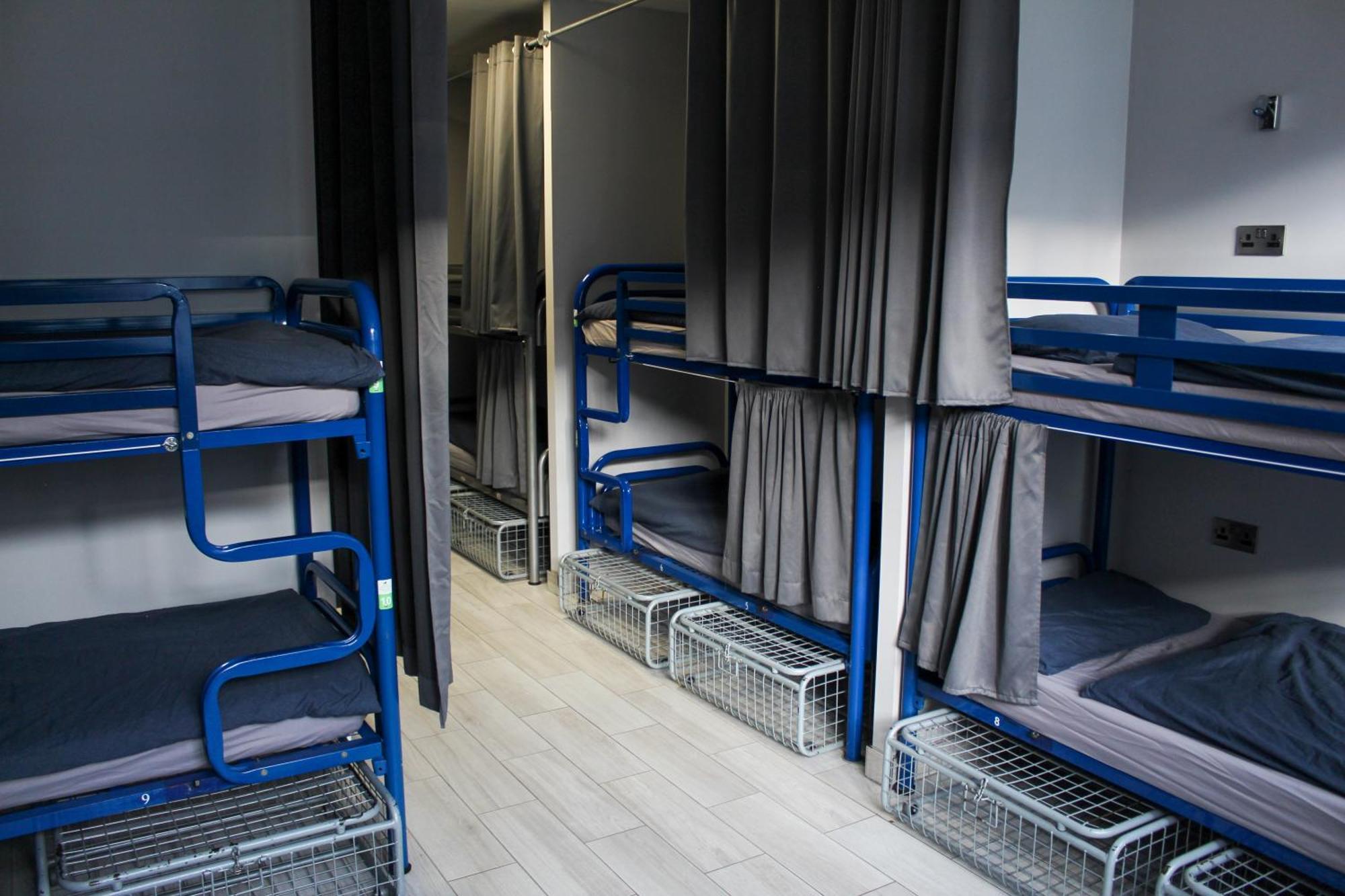 Cama en una habitación compartida mixta de 32 camas